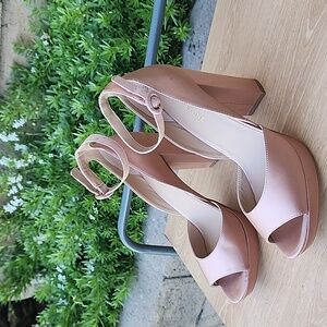 Sun + Stone Reeta Pink Satin block heels ankle strap pumps Size 11 NWOT